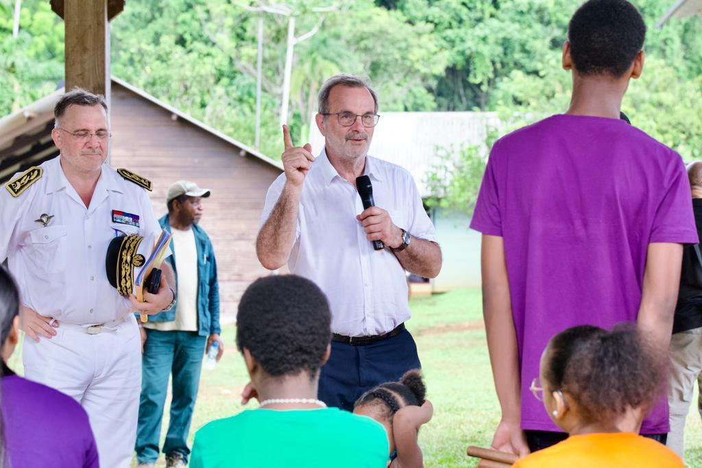 Jean-François Carenco, ministre délégué, chargé des outre-mer, ici à Saül en Guyane française