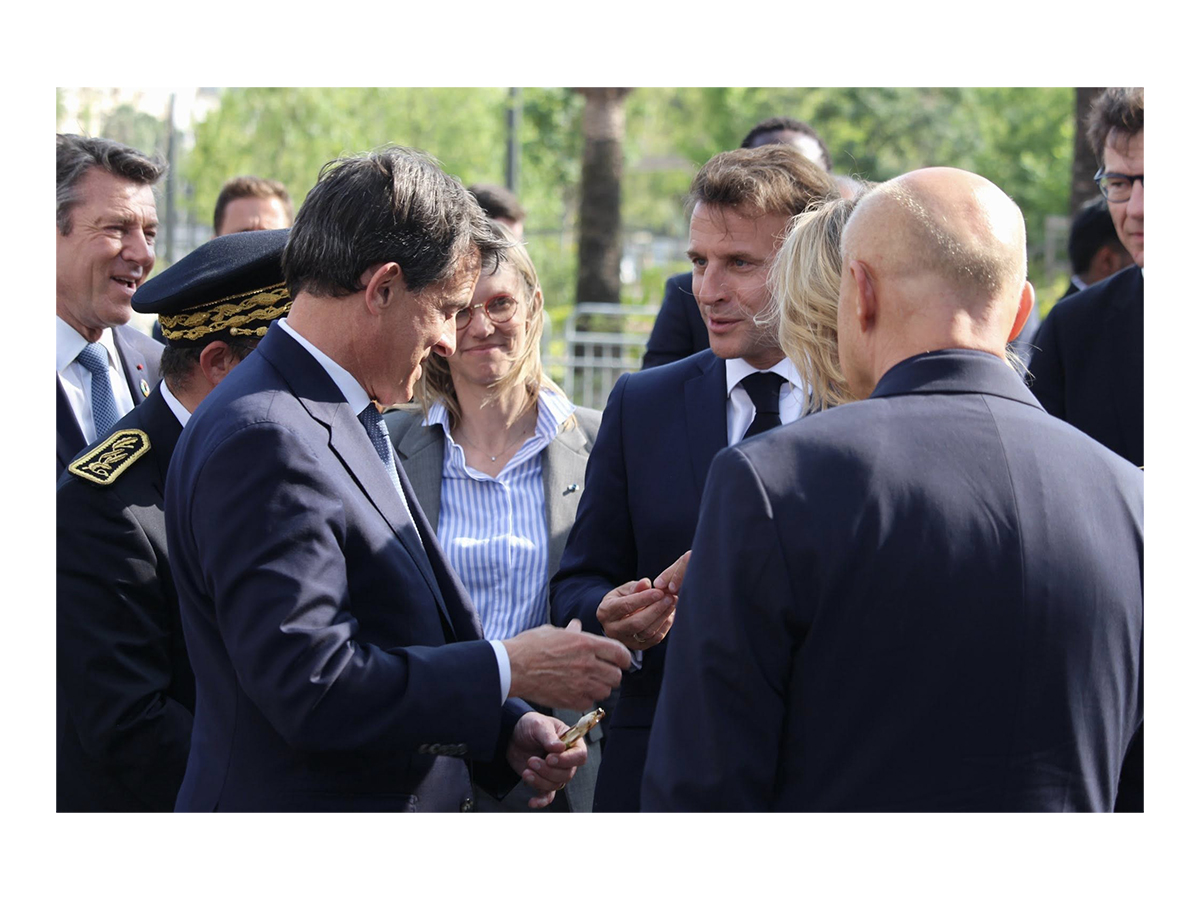 Le ministre d’État, ministre des Outre-mer a accueilli le Président de la République lors de son arrivée à Nice pour la 3e Conférence des Nations Unies sur l’Océan #UNOC3.