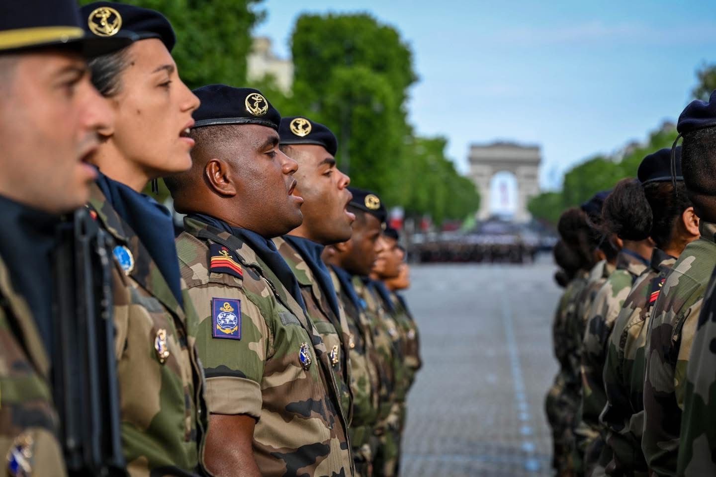 14 juillet 2025 | 74 cadres et volontaires du RSMA de Nouvelle-Calédonie défilent sur les Champs Élysées